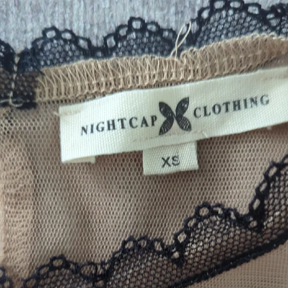 Elegant Black Lace Floral Dress - Picture 2 of 8